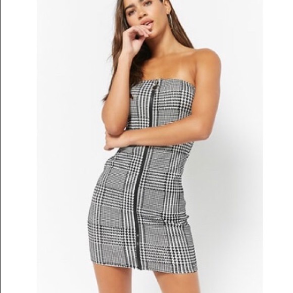 Sleeveless dress - Picture 1 of 3